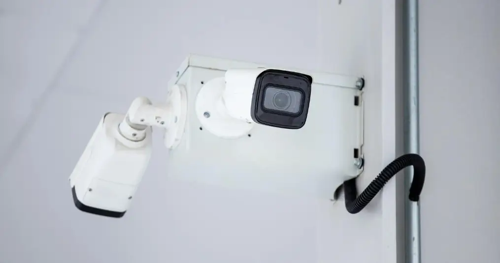 como-escolhe-um-bom-instalador-de-cameras-na-aldeia-da-serra